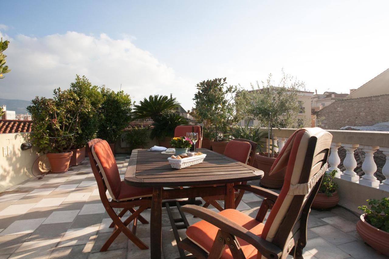 شقة House At The Foothills Of Acropolis أثينا المظهر الخارجي الصورة
